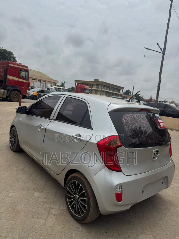 Kia Morning 2015 Silver