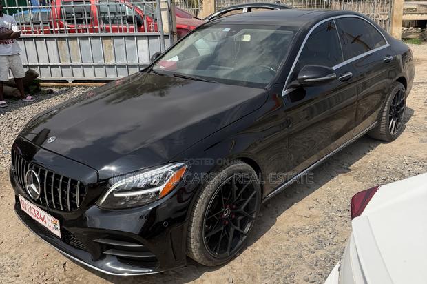 Mercedes-Benz C300 2020 Black