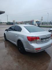 Toyota Avensis 2015 Silver for sale