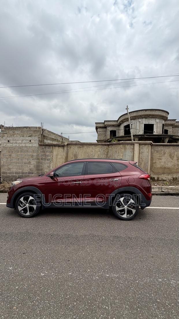 Hyundai Tucson Limited FWD 2016 Red