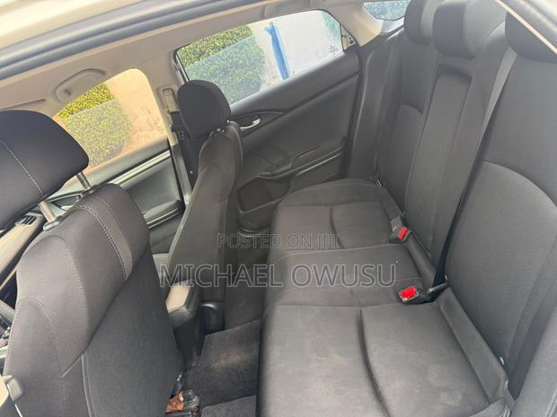 Honda Civic 2018 White