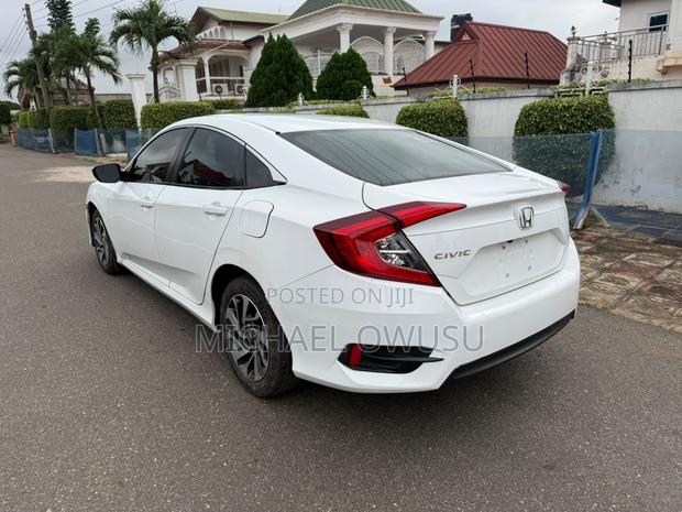 Honda Civic 2018 White