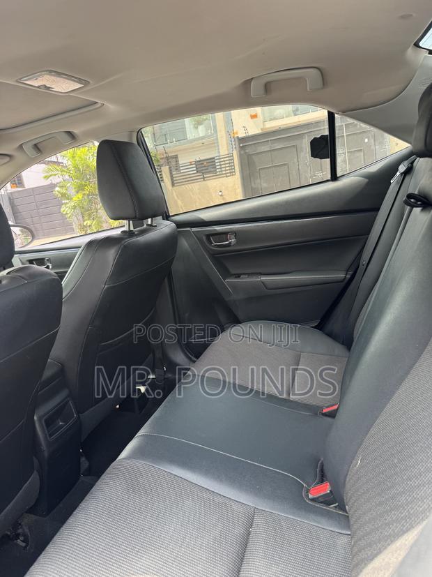 Toyota Corolla 2018 Blue