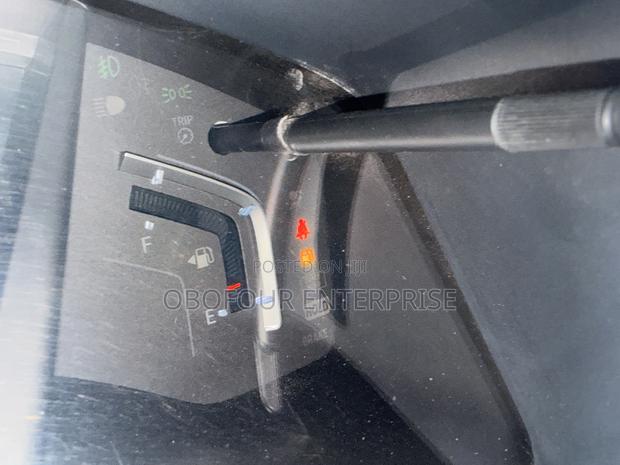Toyota Vitz 1.3 AWD 5dr 2013 Blue