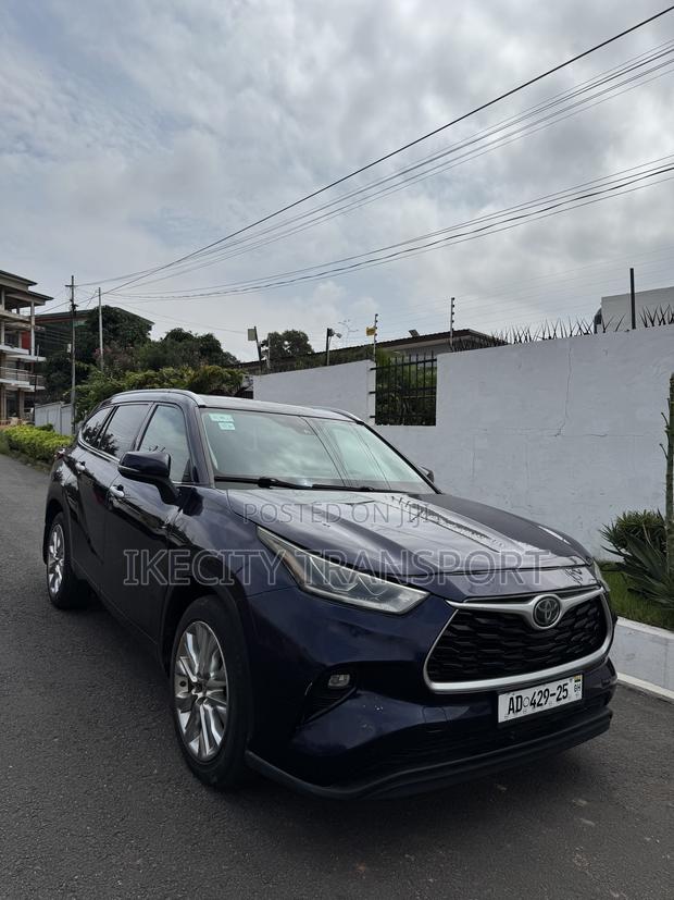 Toyota Highlander Limited AWD 2020 Blue