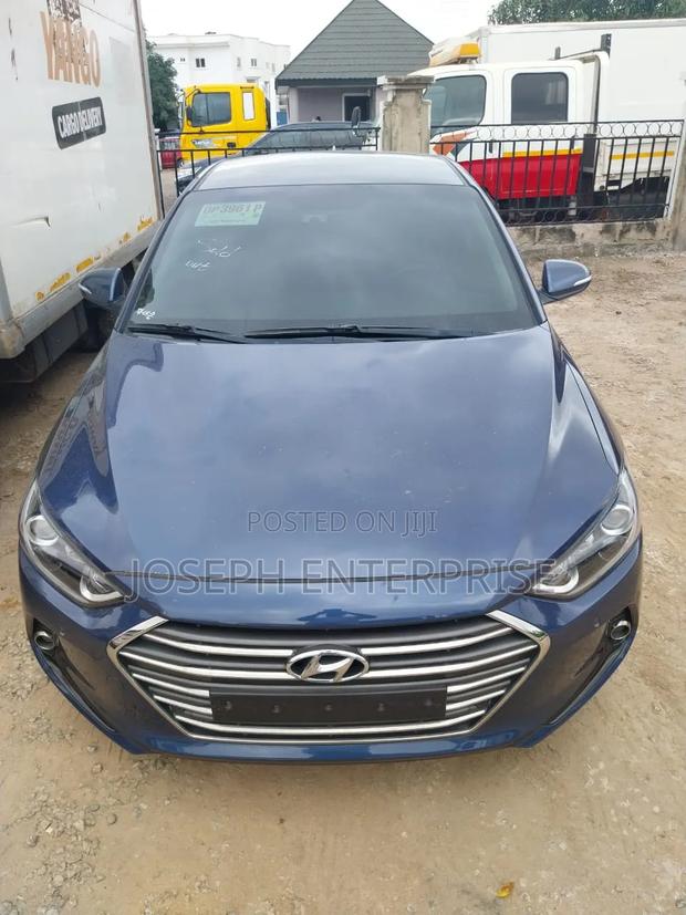 Hyundai Avante 2017 Blue