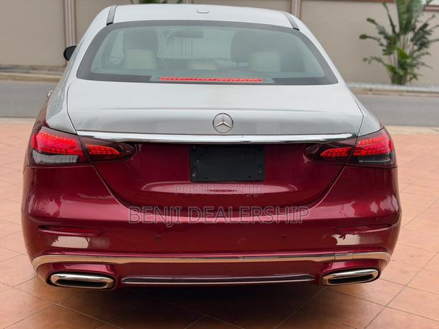 Mercedes-Benz E300 2017 Red