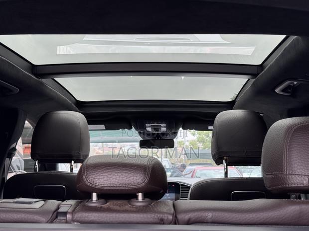 Mercedes-Benz GLE-Class 2020 Brown