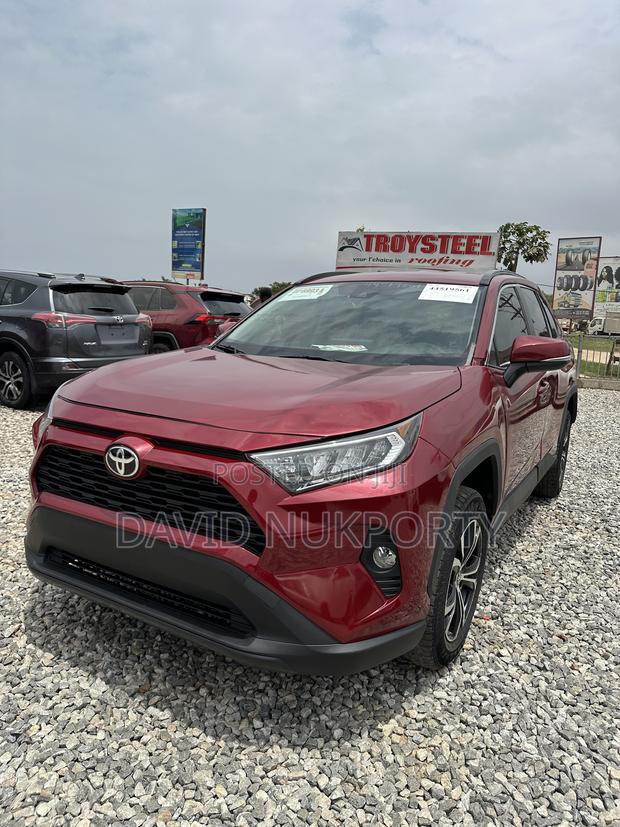 Toyota RAV4 2020 Red