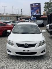 Toyota Corolla Altis 2010 White for sale