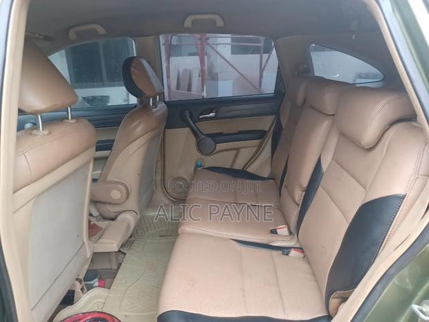 Honda CR-V 2010 Green