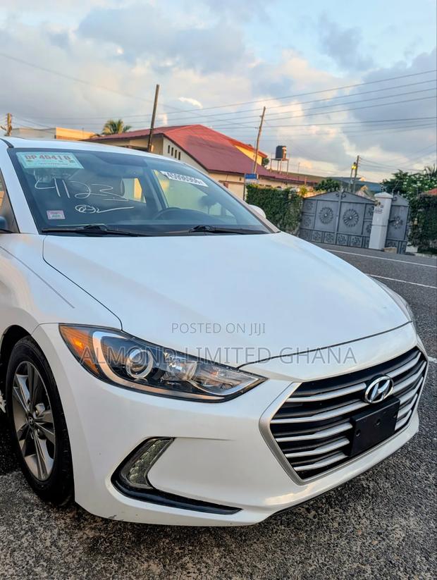 Hyundai Elantra 2017 White