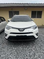 Toyota RAV4 2017 White for sale