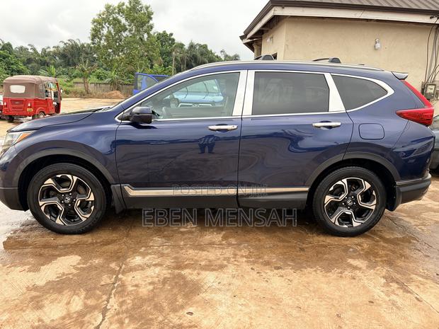Honda CR-V Touring AWD 2018 Blue