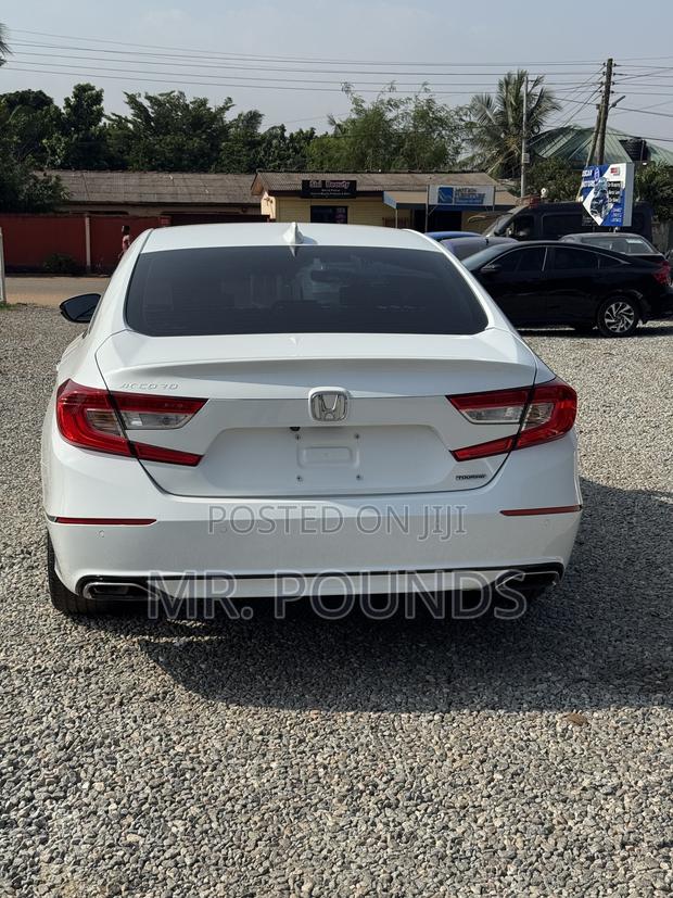 Honda Accord 2019 White