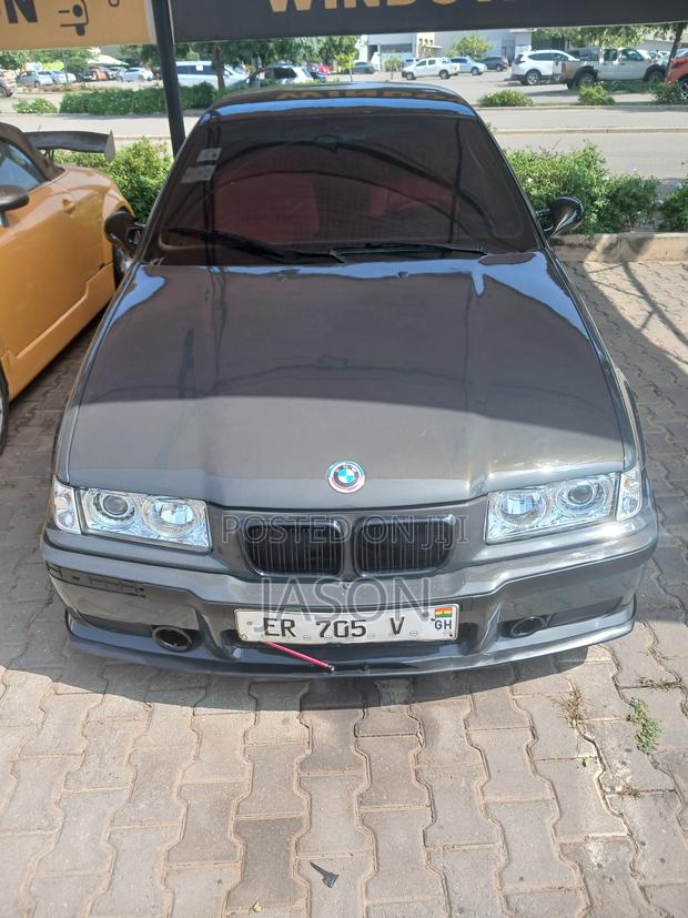 BMW 330i 1999 Gray