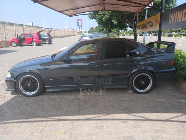 BMW 330i 1999 Gray