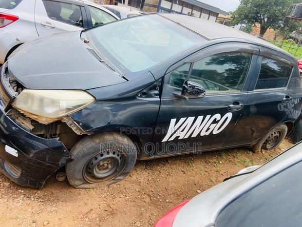 Toyota Vitz 2012 Black