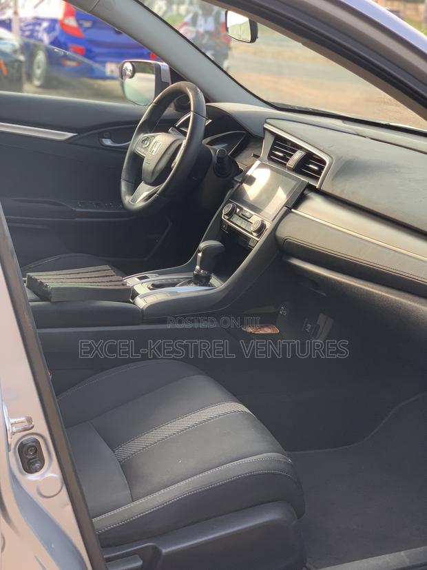 Honda Civic 2016 Silver
