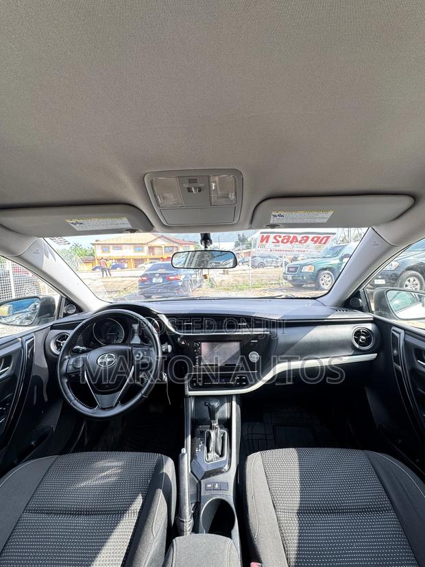 Toyota Corolla S 4dr Sedan (1.8L 4cyl CVT) 2016 White