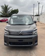 Toyota Voxy X 2WD 8-Seater 2013 Gray for sale