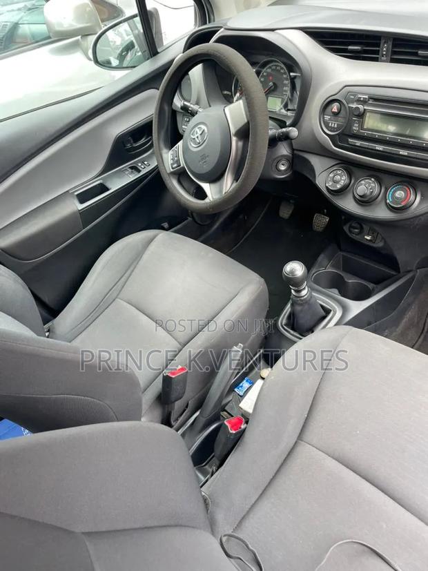 Toyota Yaris SE Hatchback 5dr 2016 White