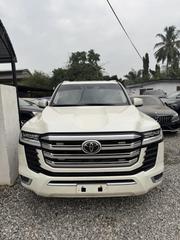 Toyota Land Cruiser LC300 2022 Off white for sale