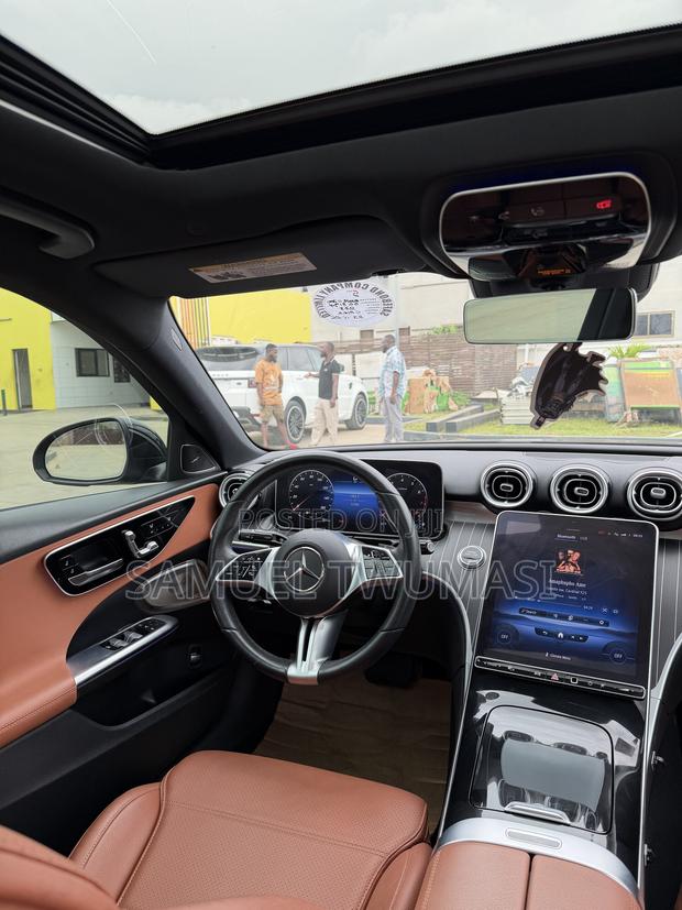 Mercedes-Benz C300 2023 Black