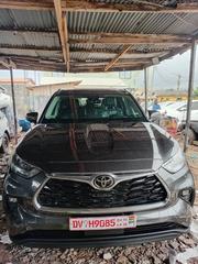 Toyota Highlander 2021 Gray for sale