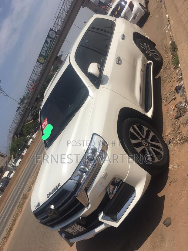 Toyota Land Cruiser 2021 White