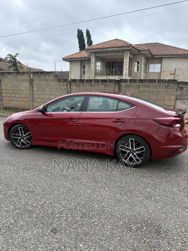 Hyundai Elantra Sport 2020 Red
