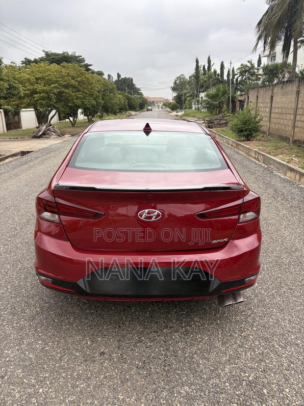 Hyundai Elantra Sport 2020 Red