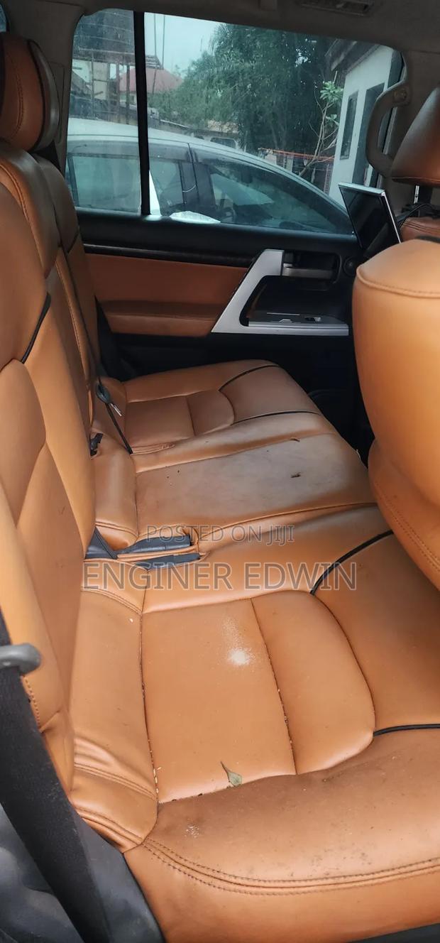 Toyota Land Cruiser 2014 White