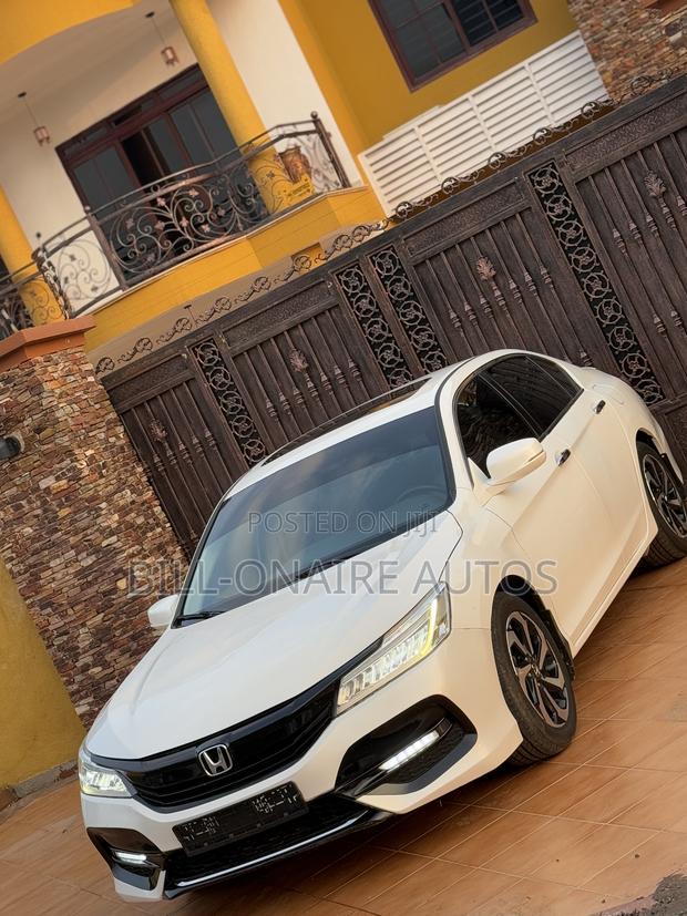 Honda Accord EX 4dr Sedan FWD (2.4L 4cyl 2A) 2017 White