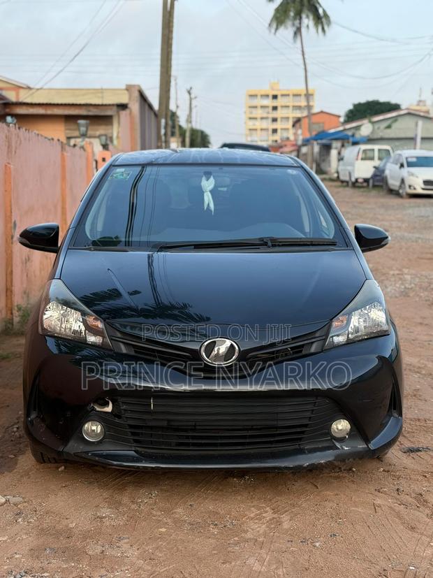 Toyota Vitz 1.3 AWD 3dr 2015 Black