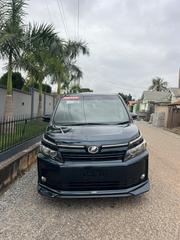 Toyota Voxy V 4WD 8-Seater 2015 Blue for sale