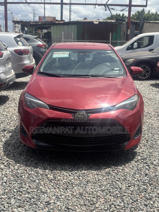 Toyota Corolla 2016 Red