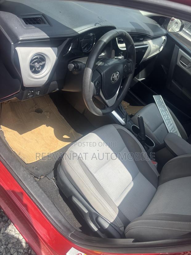 Toyota Corolla 2016 Red