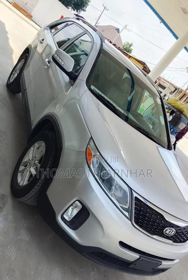 Kia Sorento 2015 Silver