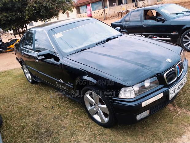 BMW 328i 1999 Black