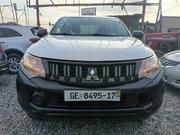 Mitsubishi L200 2015 White for sale