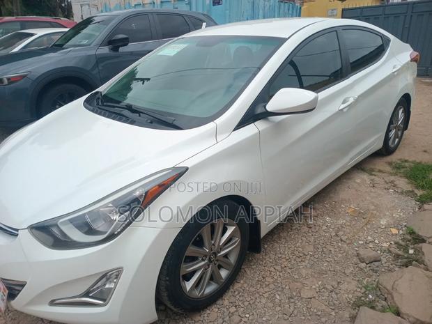 Hyundai Elantra 2016 White