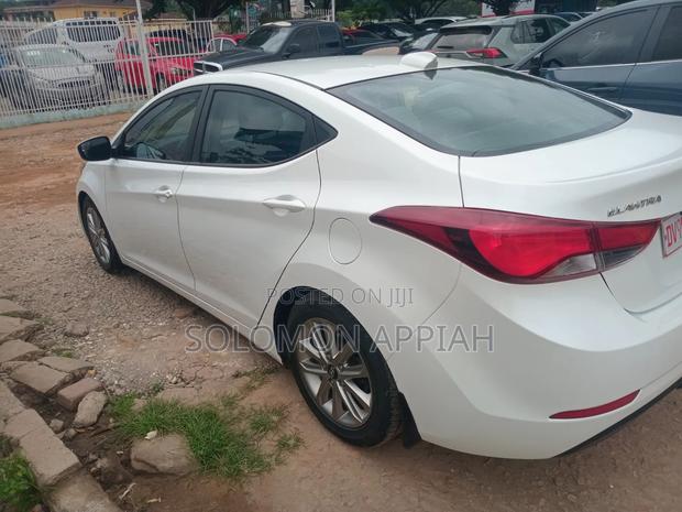 Hyundai Elantra 2016 White