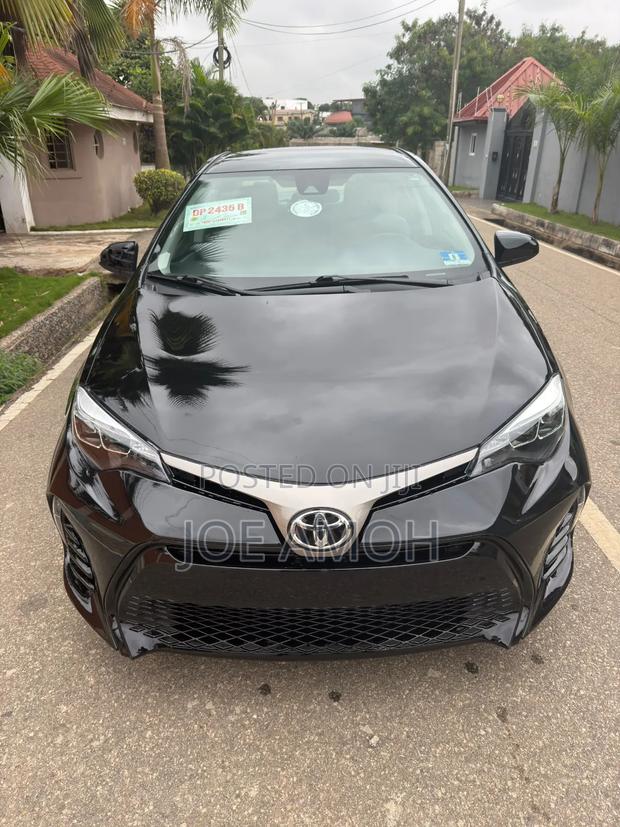 Toyota Corolla 2018 Black