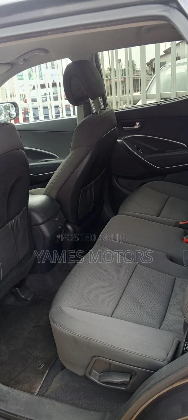 Hyundai Santa Fe 2016 Gray