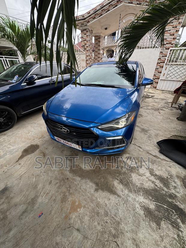 Hyundai Elantra SE Sedan FWD (2.0L 4cyl 6M) 2017 Blue