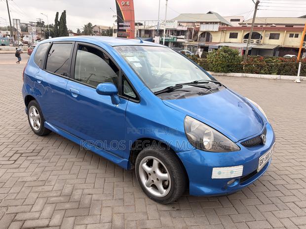 Honda Fit 2006 Blue