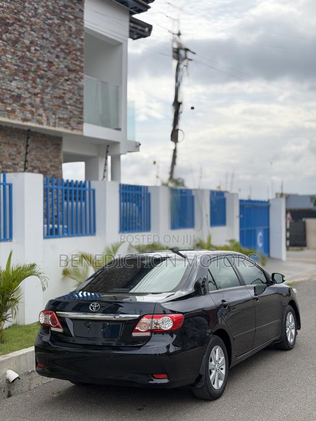 Toyota Corolla LE 4dr Sedan (1.8L 4cyl 4A) 2012 Black