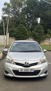 Toyota Vitz 1.0 FWD 5dr 2013 Gray for sale