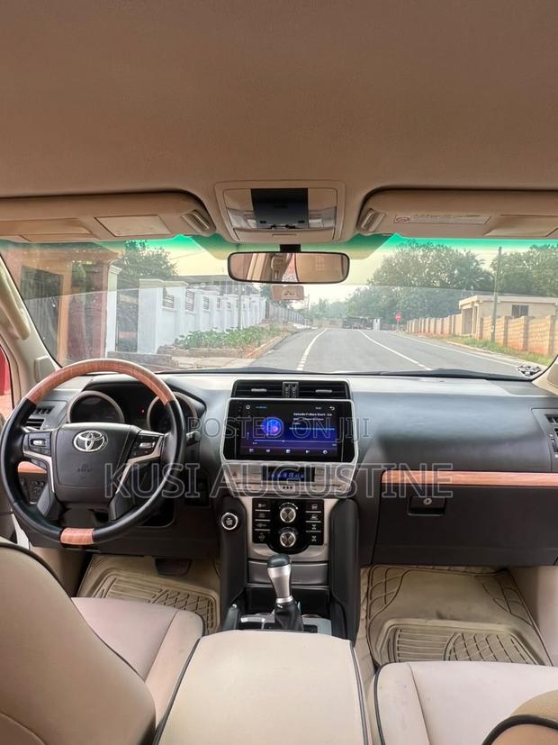 Toyota Land Cruiser Prado 2.7 i 2012 White